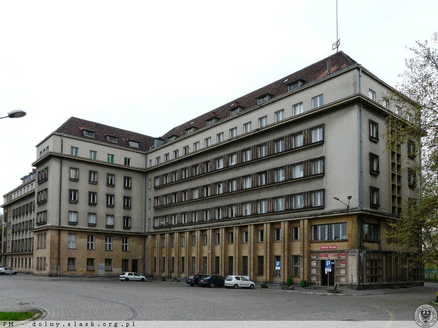 Budynek Wydziału Fizyki i Astronomii